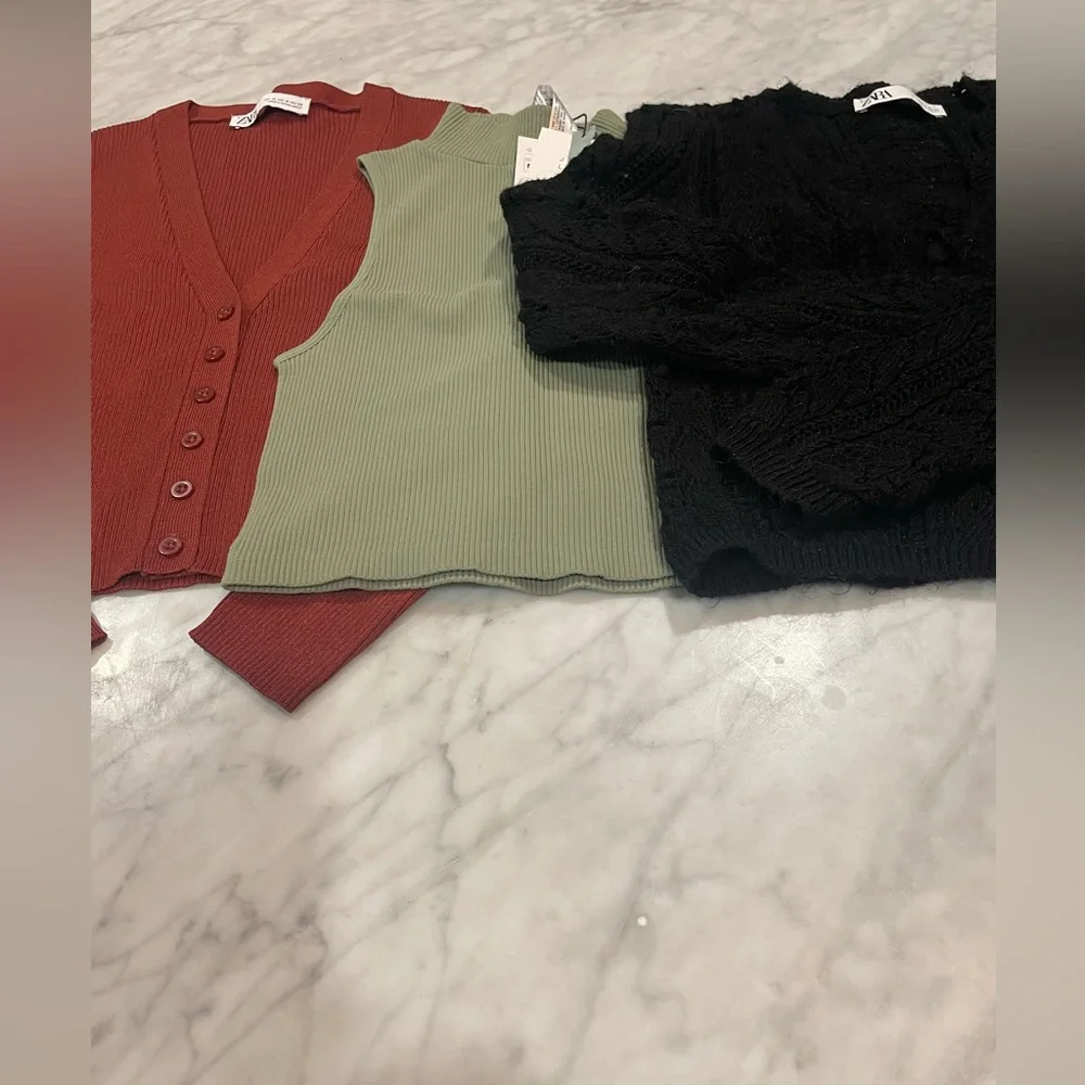 Zara tops - Picture 1 of 11